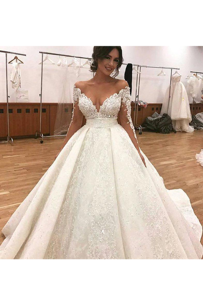 Ball Gown Tulle Wedding Dresses Long Sleeves Appliques Beadings