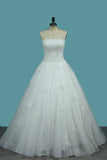 Strapless Ball Gown Tulle Wedding Dresses With Beads And Applique