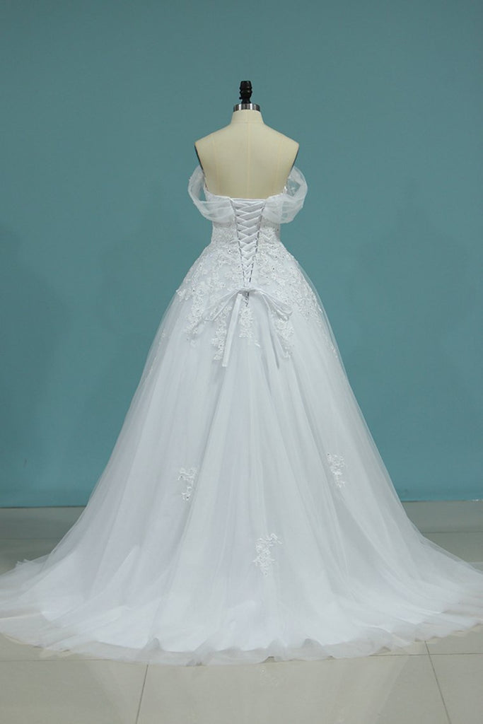 A Line Wedding Dresses Scoop Tulle With Applique Court Train