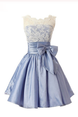 Elegant Scalloped-Edge Knee-Length Blue Homecoming Dress with White Lace Bowknot JS923