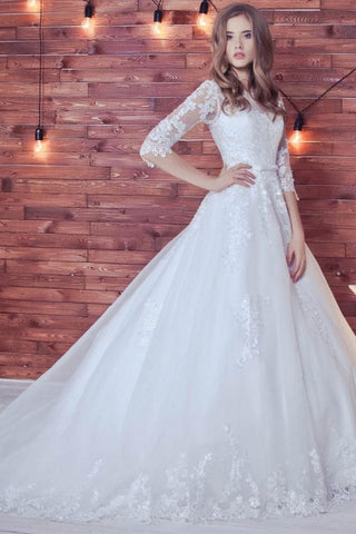 Lace Appliques Half Sleeve Romantic White Ball Gown Tulle Lace up Wedding Dress JS411