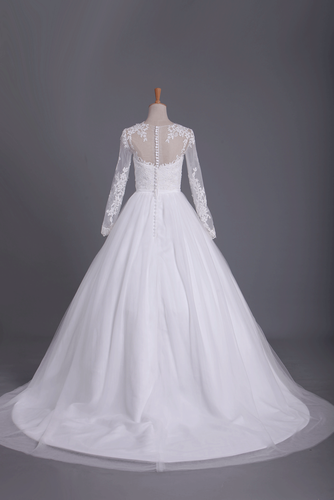 Long Sleeves Scoop Ball Gown Wedding Dresses Tulle With Applique And Sash