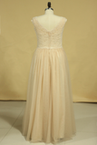 Plus Size Bateau A Line Bridesmaid Dresses Floor-Length Lace & Tulle