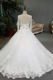 Long Sleeves Wedding Dresses Scoop Neck Neck With Appliques Lace Up Back