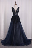 V Neck Mermaid Tulle Prom Dresses With Applique Sweep Train Detachable