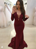2023 Satin Fabulous Black Halter Deep V-neck Long Sleeve Split Sexy Prom Dresses UK JS469