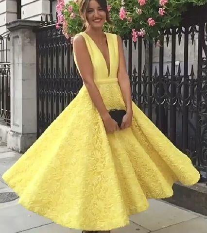 A-Line Deep V-Neck Cute Yellow Tea Length Sleeveless Open Back Lace Prom Dresses UK JS475