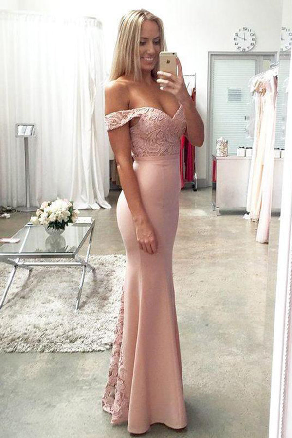Chic Off the Shoulder V Neck With Lace Appliques Prom Dresses