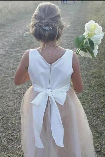Stunning Sleeveless A Line Satin Bowknot Pink Flower Girl Dresses with Round Neck FG1009