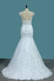 Scoop Open Back Lace Wedding Dresses With Applique Covered Button