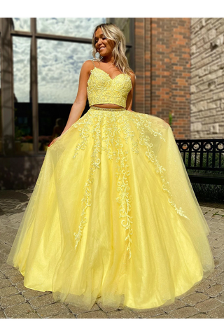 A Line V Neck 2 Pieces Tulle Prom Dresses With Appliques