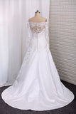 Wedding Dresses A Line Long Sleeves Boat Neck With Applique