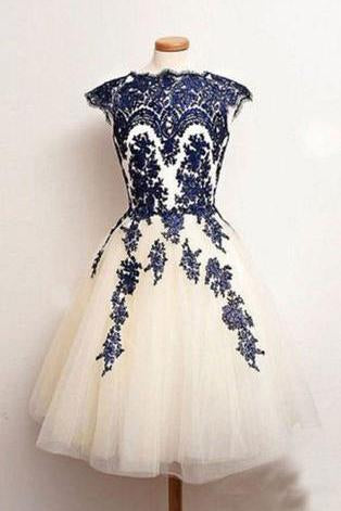 Vintage Scalloped-Edge Knee-Length White Homecoming Dress with Navy Blue Appliques JS487