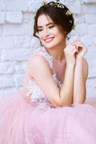New Arrival Princess Scoop Neck Tulle with Appliques Lace Floor-length Pink Prom Dresses JS630