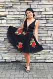 Flower Embroidered Junior V Neck Homecoming Dresses Short Black Lace Hoco Dresses JS956